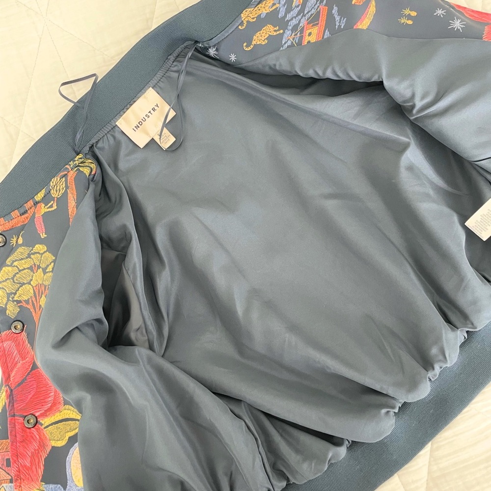 Industry Brand Silk Vibrant Floral Bomber Jacket NWOT - Picture 3 of 5